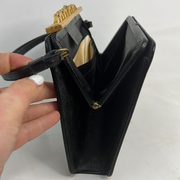 Dobbies Bags Structured Black Crosshatch Leather Snap Close Handbag - Picture 6 of 10